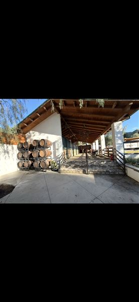 The Rusty Horse Ranch (4/29/2026 - Credits: Levon Baghdasaryan)