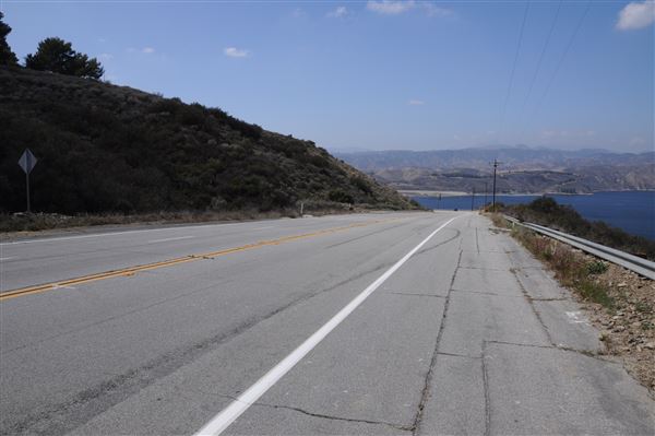 Lake Hughes Road - Castaic (3/13/2012 - Credits: Leo Fialho)