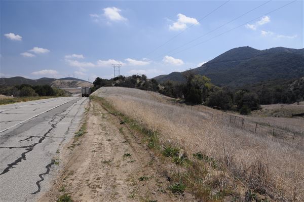 Golden State Highway, Castaic (3/13/2012 - Credits: Leo Fialho)
