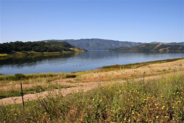 Lake Casitas Recreation Area (5/14/2005 - Credits: Aleta Rodriguez [https://www.flickr.com/photos/wanderingnome/33182285518/in/album-72157603780446231])