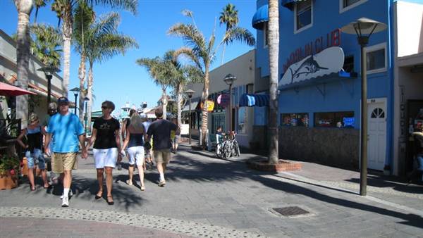 Catalina Island, Avalon Bay (7/27/2010 - Credits: Kent Matsuoka)