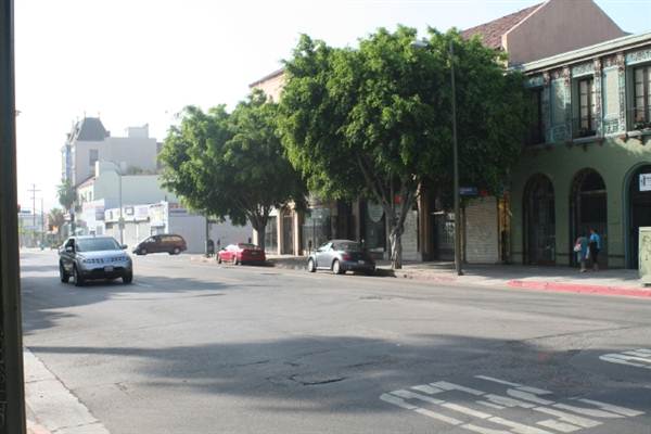 7th St. and Carondelet St. (9/1/2010 - Credits: Lindsay Mizrahi)