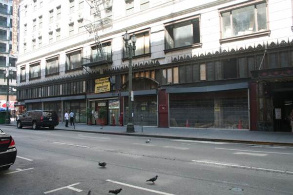 215 West 5th Street (9/1/2010 - Credits: Lindsay Mizrahi)