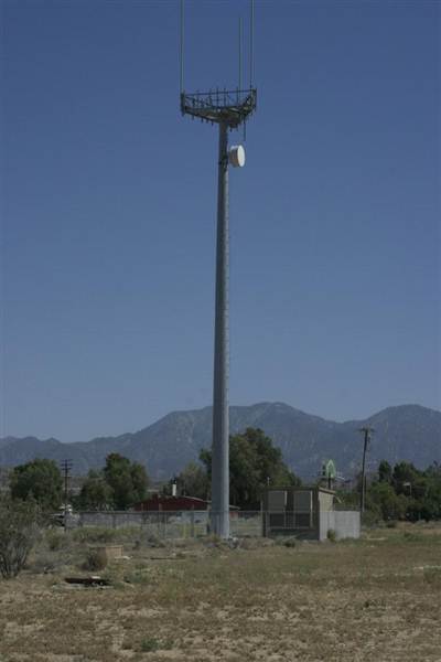 Communications Tower; 128th & Pearblossom Highway (5/20/2011 - Credits: Lindsay Mizrahi)
