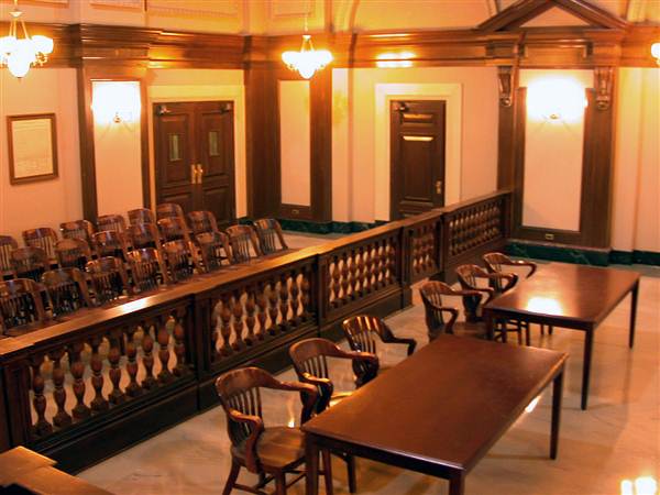 Riverfront Stages, Courtroom (10/14/2011)