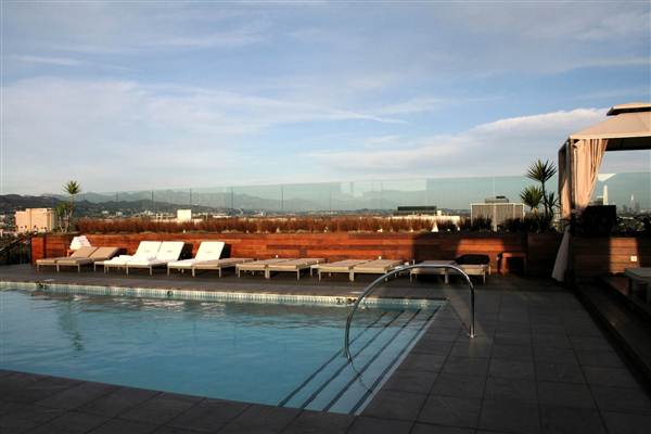 Sixty Hotel Rooftop Pool  / Caufield's Dining Room & Bar - Beverly Hills - fka Thompson Hotel (12/5/2011)