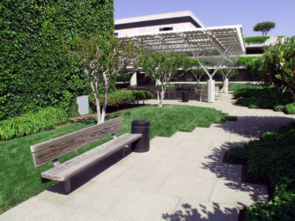 California Public Employees Retirement System Headquarters - CalPERS (12/31/2003)