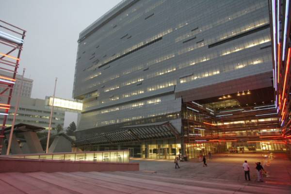 Caltrans District 7 Headquarters - EXTERIOR FILMING ONLY (12/31/2003)