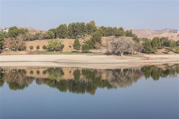 Castaic Lake State Recreation Area (SRA) - lake administered by Los Angeles County (1/26/2015)