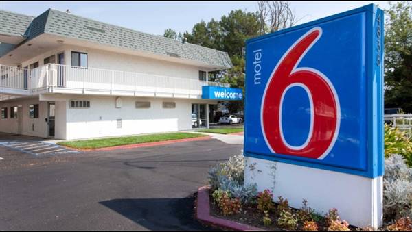 Motel 6 Davis (8/26/2015 - Credits: https://www.motel6.com/en/motels.ca.davis.280.html)