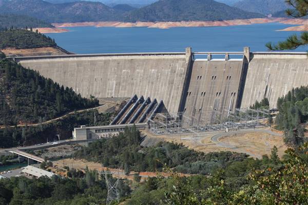 Shasta Dam (10/30/2015 - Credits: Jill Naumann)