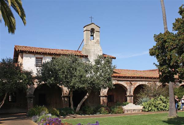 Mission San Juan Capistrano (3/28/2013 - Credits: By Bernard Gagnon (Own work) [GFDL (http://www.gnu.org/copyleft/fdl.html) or CC BY-SA 3.0 (http://creativecommons.org/licenses/by-sa/3.0)], via Wikimedia Commons)