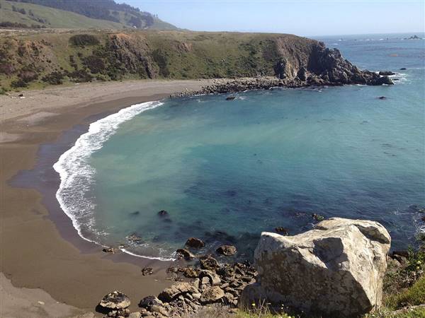 Sandy Cove Beach @ Fort Ross State Historic Park (SHP) (3/24/2013 - Credits: By Babbage (Own work) [CC BY-SA 3.0 (http://creativecommons.org/licenses/by-sa/3.0)], via Wikimedia Commons)