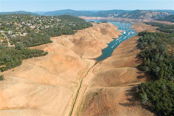 Lake Oroville State Recreation Area (SRA) (9/18/2015 - Credits: Photo by: California Department of Water Resources)