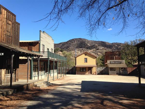 Paramount Ranch - National Park Service (NPS) (11/24/2013 - Credits: "Paramount Ranch" by Edward Stojakovic (CC BY-NC 2.0)[https://creativecommons.org/licenses/by/2.0/legalcode]https://www.flickr.com/photos/akasped/)