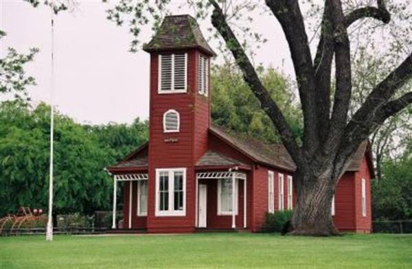 Ballard Little Red Schoolhouse (9/1/2015 - Credits: Photo courtesy of the Santa Barbara FIlm Comission)