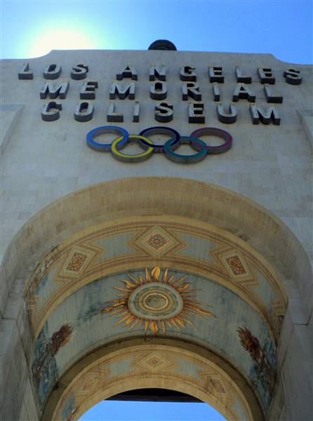 Los Angeles Memorial Coliseum @ USC / Exposition Park (7/17/2012 - Credits: "Los Angeles Memorial Coliseum" by Kyle Magnuson (CC BY 2.0)[https://creativecommons.org/licenses/by/2.0/legalcode]https://www.flickr.com/photos/kjmagnuson/)