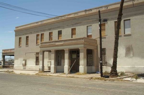 Old Milk Distribution Center (11/4/2016 - Credits: Photos courtesy of the Imperial County Film Commission)