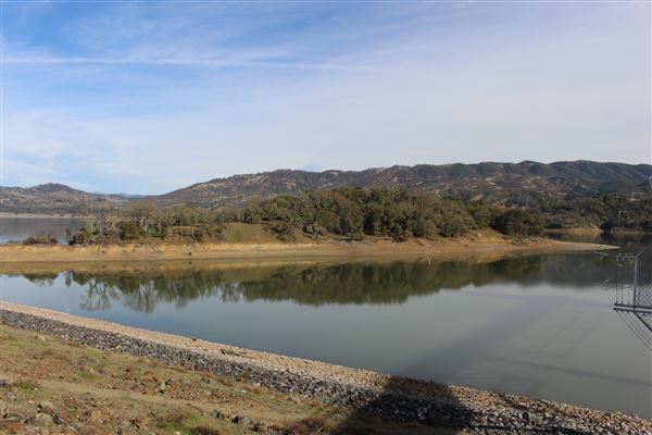 Coyote Valley Dam / Lake Mendocino (11/30/2017 - Credits: Kellen Lim)