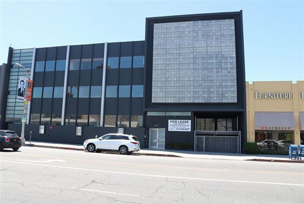 7966 Beverly (1/22/2018)