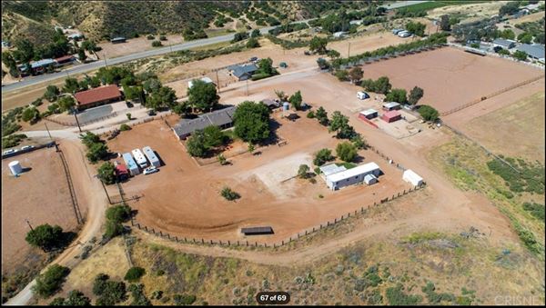 Rozich Road Ranch - 33855 Rozich Rd - Agua Dulce (6/18/2020 - Credits: https://www.redfin.com/CA/Santa-Clarita/33855-Rozich-Rd-91390/home/6365201)