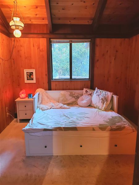 Calm Cabin: Retro Mountain Forest Home - Pine Mountain Club (9/13/2021 - Credits: self)