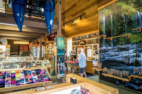The Fly Shop (8/9/2019)