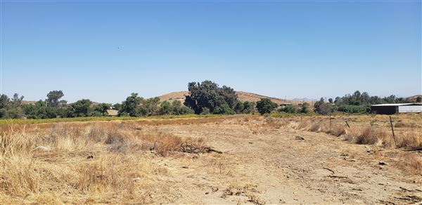 60 acres of vacant raw land - Perris CA (9/20/2019 - Credits: Angela King)