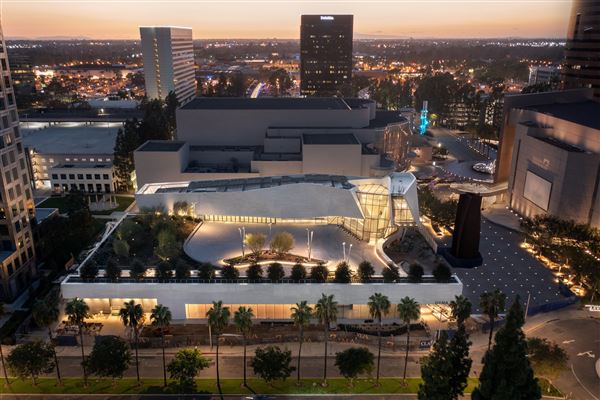 UC Irvine Langson  Orange County Museum of Art (9/28/2022 - Credits: Mike Kelley)