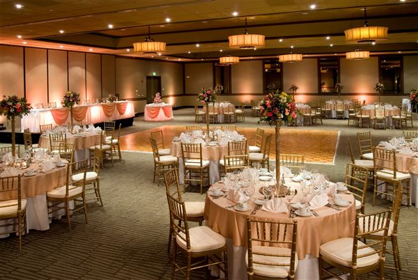 Airtel Plaza Hotel and Conference Center - Concorde Ballroom (3/21/2008 - Credits: Jennifer Pochedly)