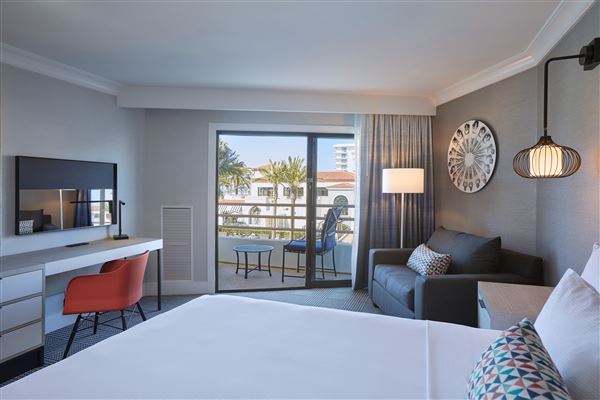 The Waterfront Beach Resort, a Hilton Hotel (9/27/2023 - Credits: Photo Courtesy of The Waterfront Beach Resort)