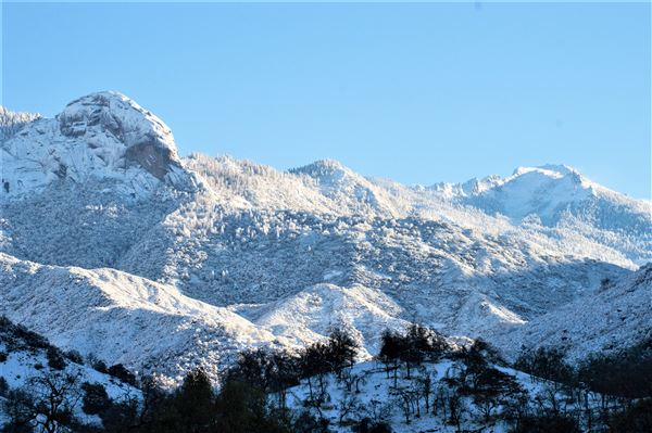 Sequoia and Kings Canyon National Parks & Crystal Cave - Moro Rock from Foothills (1/26/2021 - Credits: Sequoia and Kings Canyon National Parks)