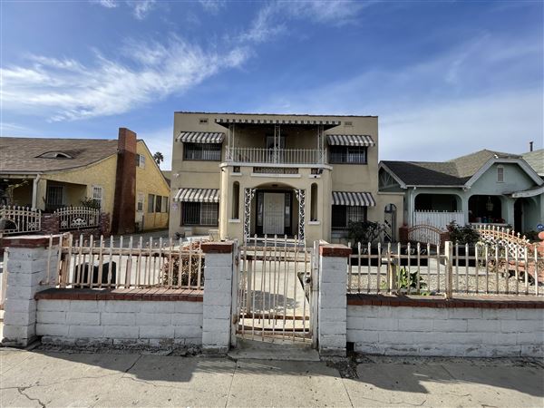 The Mariposa House (1/4/2025 1:16:16 PM - Credits: submitted by:)