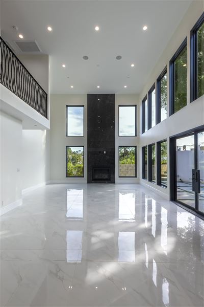 Luxury Mansion in South Pasadena (1/7/2025 6:27:31 PM - Credits: submitted by:)
