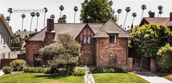 Tudor Style House, Country Club Park (1/27/2025 5:45:36 PM - Credits: submitted by:)