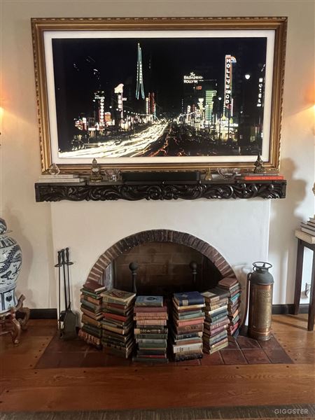 1930's Mediterranean in Lower Whitley Heights/Hollywood Hills (2/2/2025 7:14:49 PM - Credits: submitted by:)