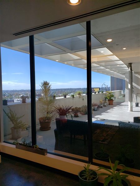 5757 Wilshire Blvd., Penthouse 20, Miracle Mile 90036 (12/20/2024 - Credits: Pamela Koslyn)