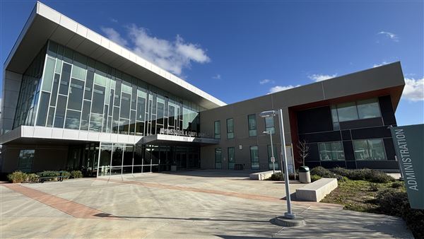 Los Angeles Valley College - LAVC - Administration Building (3/10/2025 - Credits: Brandy Davis)