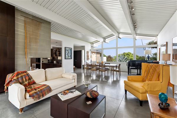 Club Drive Mid Century Home (4/1/2024 - Credits: submitted by: Leo Grifka)