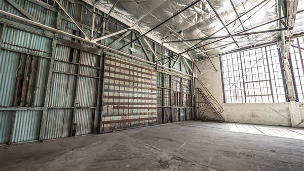 Studios 60 H20 Stage (6/10/2025 - Credits: submitted by: Nathan Enayati)