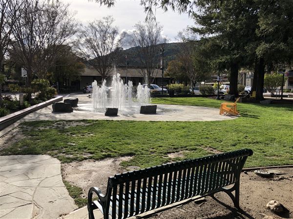 Los Gatos - Plaza Park Bench & Fountains (7/8/2025 - Credits: Town of Los Gatos)