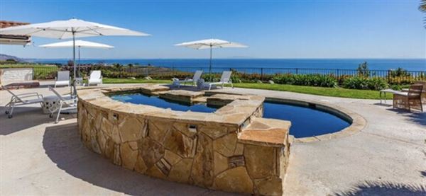 Malibu Country Estates Home (5/24/2025 - Credits: Monique Frese. &  Lynne Bentel)