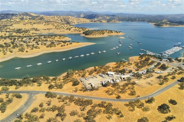 New Melones Reservoir and Stevnot Bridge (7/28/2025 - Credits: U.S. Bureau of Reclamation)