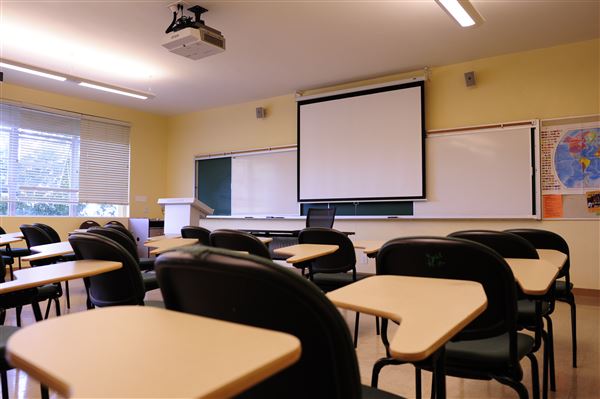 Mount Saint Mary's College, Chalon Campus (1/22/2013 - Credits: Leo Fialho)