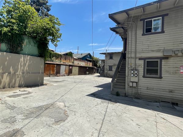 Lincoln Heights Villas, LLC (9/8/2025 - Credits: submitted by: Ara Minassian)