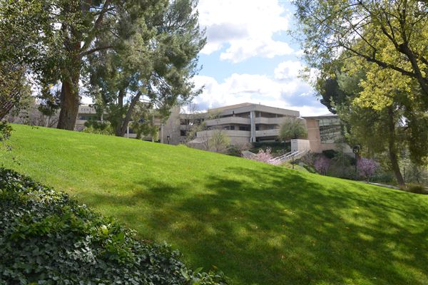 College of the Canyons - Quad (3/21/2019 - Credits: Leo Fialho)