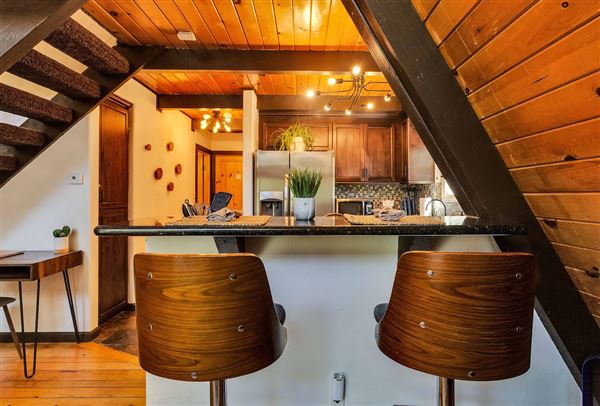 Twin Peaks Mountain Cabin (8/31/2022 - Credits: submitted by: Alex Persons)