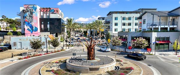 City of Vista - Paseo Santa Fe in Downtown Vista     (12/3/2023 - Credits: By https://www.cityofvista.com/, Public Domain, https://commons.wikimedia.org/w/index.php?curid=141703803)