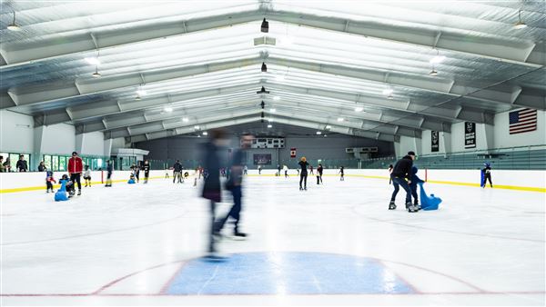 LA Kings Ice Burbank (Pickwick) (10/21/2025 - Credits: submitted by: Ben Blandford)