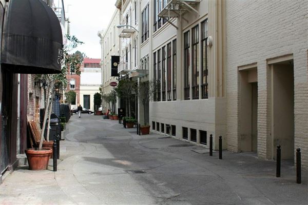 Hotaling St. (10/24/2025 - Credits: San Francisco City & County Film Commission)